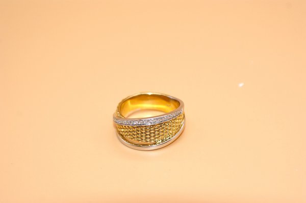 Ring Gelbgold Weißgold  375 mit Brillanten 0,147 ct w/si